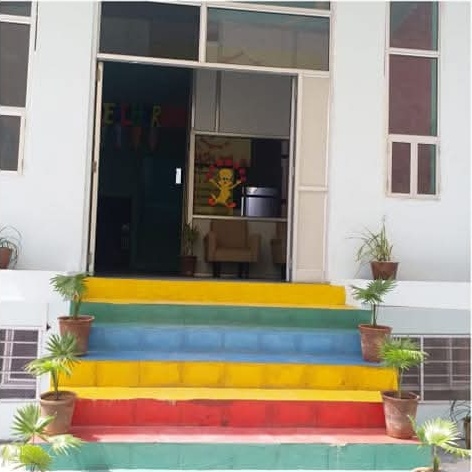The entrance steps at Sirsi Road